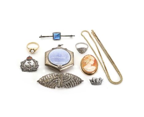 A group of gold and silver jewellery, comprising a shell cameo brooch/pendant, 33mm x 26mm, tested as approximately 14ct gold