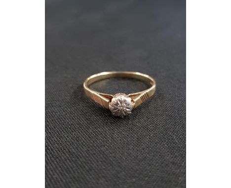 9CT GOLD AND DIAMOND RING