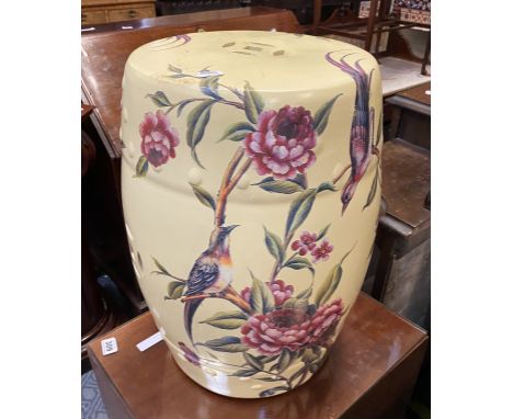 CERAMIC STOOL 
