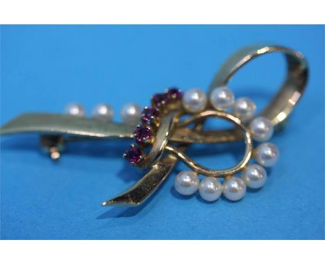9ct ruby and pearl set brooch