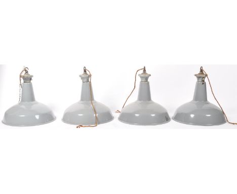 Benjamin RLM Crysteel - A matching set of four retro vintage 20th Century&nbsp;industrial porcelain enamel pendant hanging li