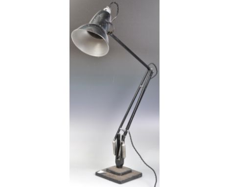 Herbert Terry - 1227 - A vintage pre war Herbert Terry 1227 Anglepoise table / desk lamp black paint finish. Features a solid