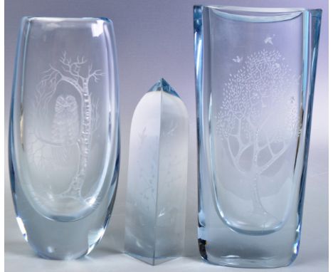 Strömbergshyttan Glass - A trio of original vintage mid century Swedish studio art glass crystal vases, each hand etched with