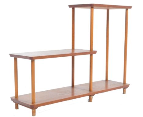 A charming retro vintage 20th Century oak three tier whatnot / plant stand of stepped form having a half size shelf to the to