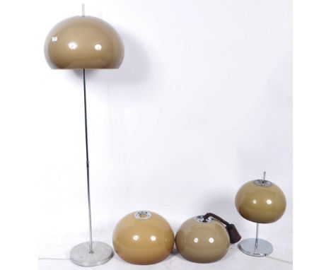 Manner of Harvey Guzzini - A rare suite set of original vintage retro 20th Century mushroom lighting comprising of a tall flo