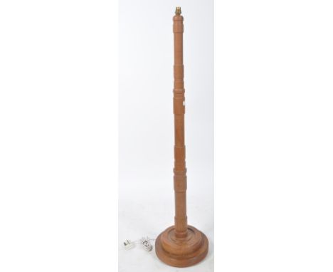A vintage early 20th Century Art Deco golden oak uplighter standard lamp light&nbsp;in the manner of Mouse Man. The inverted 