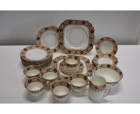 A vintage Gladstone bone china tea service - 30pcs 