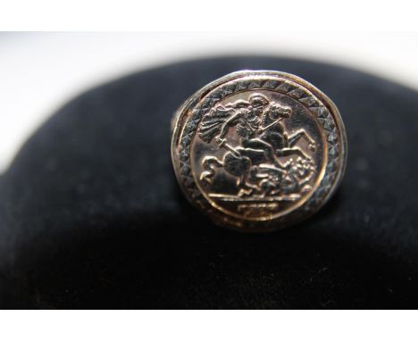 A 9ct gold St Georges signet ring size V 1/2