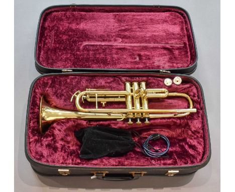 no.582780, stamped 'Zenith J. R. Lefleur, London' Made in Czechoslovakia (cased with two mouthpieces)