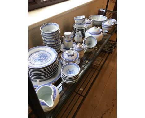 Large collection of Chinese ceramic dinner and tea ware