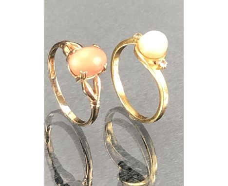 9ct Gold ring size 'K' with pink coloured stone and 18ct gold ring size 'J' set with diamonds to shoulders (total weight 3.4g