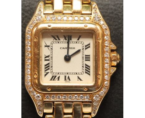 A ladies 18ct yellow gold quartz Panthère de Cartier wristwatch, reference: '128 000 M.' The square white dial with Roman num