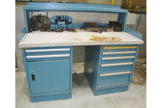 Lista Cabinet Workbench Approx 60 X 30 X 48 Tall A Loding