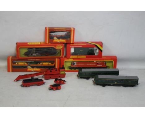 BOXED HORNBY R.157 BR DIESEL POWER CAR, R.1553 CP RAIL DIESEL SWITCHER LOCOMOTIVE, R.156 CLASS 08 DIESEL SHUNTER 'OO GAUGE', 