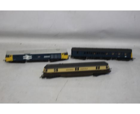 THREE BOXED LIMA LOCOMOTIVES 'OO GAUGE', 205143 Express Parcels, 205142 Eagle, 205136.