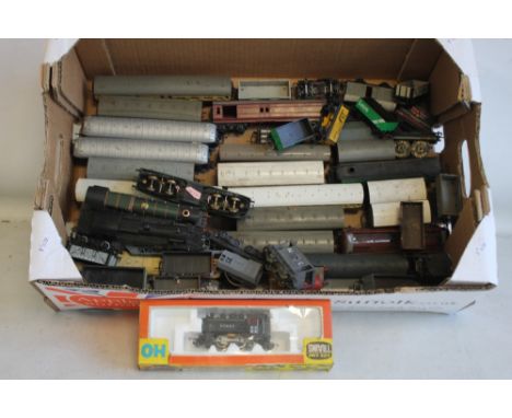 A BOX CONTAINING THREE OO LOCOMOTIVES (two steam 2-6-4 and 4-6-0) and one diesel together with boxed life like trains Docksid
