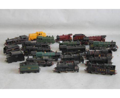 SEVENTEEN UNBOXED 00 GAUGE STEAM TANK/SHUNTER UNITS BY TRIANG, LIMA NEW RAY ETC. plus four tenders.