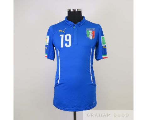 Leonardo Bonucci blue No.19 Italy v. England 2014 World Cup match issued short-sleeved shirt, Puma, XL with button-up collar 