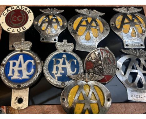 Collection of vintage car badges - RAC x2, AA x5, Caravan club & vintage Bedford car badge 