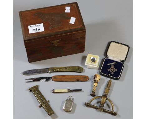 Box of oddments to include pen knives, order of Saint John priory for Wales silver fob, desk seal, etc. (B.P. 21% + VAT) Doub