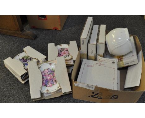 Bradford Exchange Royal Albert collectors' plates to include: 'Sweet peas', 'Finale', 'Camelia', 'Pansies', 'Tiger Lily', etc