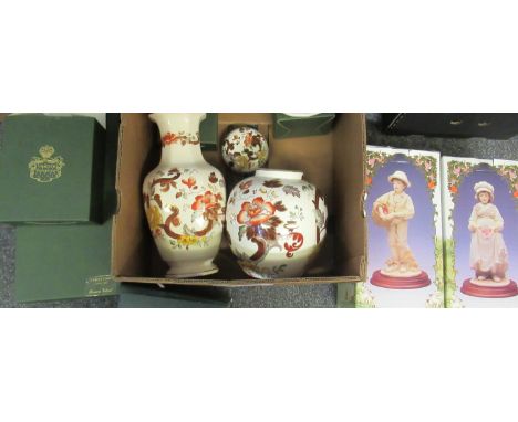 Box containing various Mason's Ironstone 'Brown Velvet' boxed items including; baluster vase, ginger jar and cover, chamber s