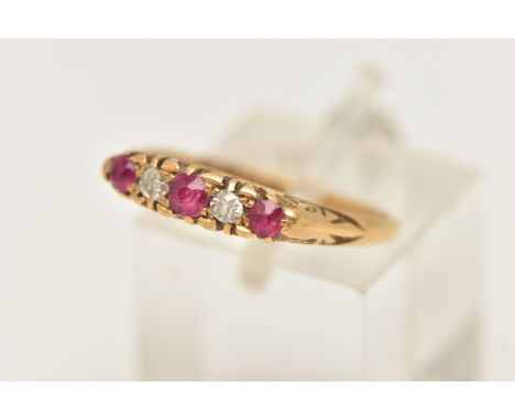 AN EARLY 20TH CENTURY 18CT GOLD RUBY AND DIAMOND RING, designed as three circular cut rubies interspaced by old cut diamonds,