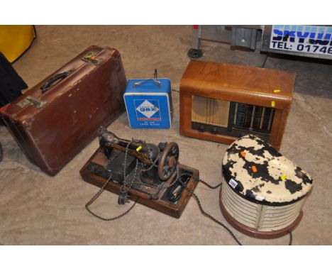 A SELECTION VINTAGE COLLECTABLES including a Mariner Valve radio, a Bakelite heater, a Singer sewing machine, a fibre suitcas
