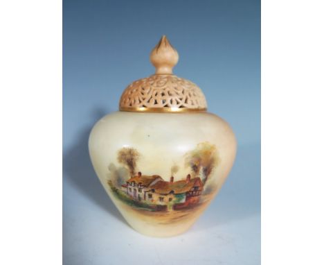 A Royal Worcester Ann Hathaway's Cottage Pot Potpourri Vase, 12 cm