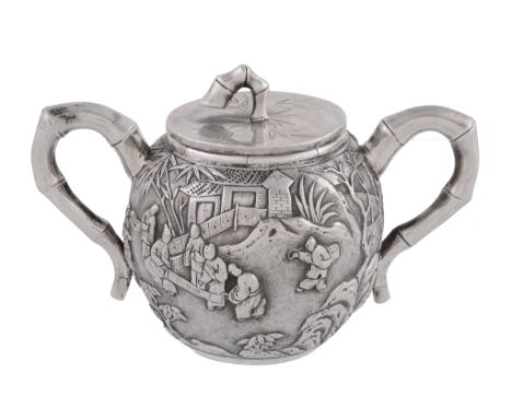  A Chinese export silver sugar basin and cover by Sun Shing (SS, a chop mark, 90), Canton and Hong Kong, circa 1790-1915, lat