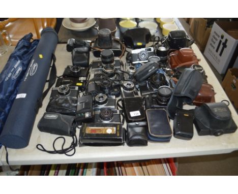 A large quantity of cameras to include Olympus; Minolta; Yashica etc