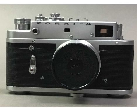 GROUP OF VINTAGE CAMERAS AND ACCESSORIES including Box Brownie, folding camea, lenses and cases