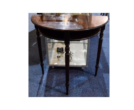 Modern Console Table, Fluted Supports, Boxwood Inlay. 