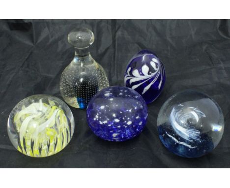 Assorted glass paperweights to include examples by Caithness "Moon Crystal", two in the form of birds, Caithness "Quick Silve