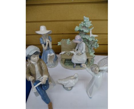 NAO, NADAL FIGURINES/ORNAMENTS (5)