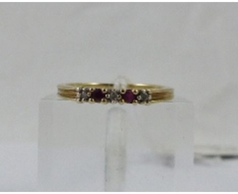 9ct gold diamond and ruby half eternity ring, size M