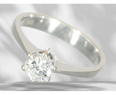 Ring: vintage Solitär-Brillantring, schöner Brillant von ca. 0,52ct, hoher Reinheitsgrad: Ca. Ø17mm, RG53, ca. 2,9g, 14K Weiß