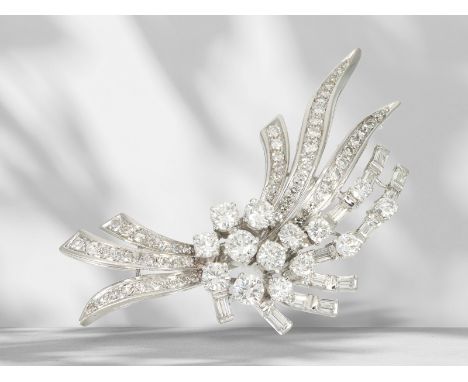 Kette/Collier/Brosche: vintage Halsreif mit Brillant/Diamant-Schleifenbrosche, ca. 3,6ct, 18K Weißgold: Halsreif ca. 41cm lan