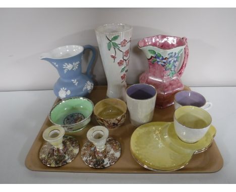 A tray of Maling pieces - brown chintz finger bowl, peony rose bowl, tea cups and saucers etc (12) 