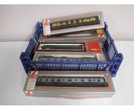 A box containing five boxed Lima railway models, including a Pullman Coach buffet car, etc 