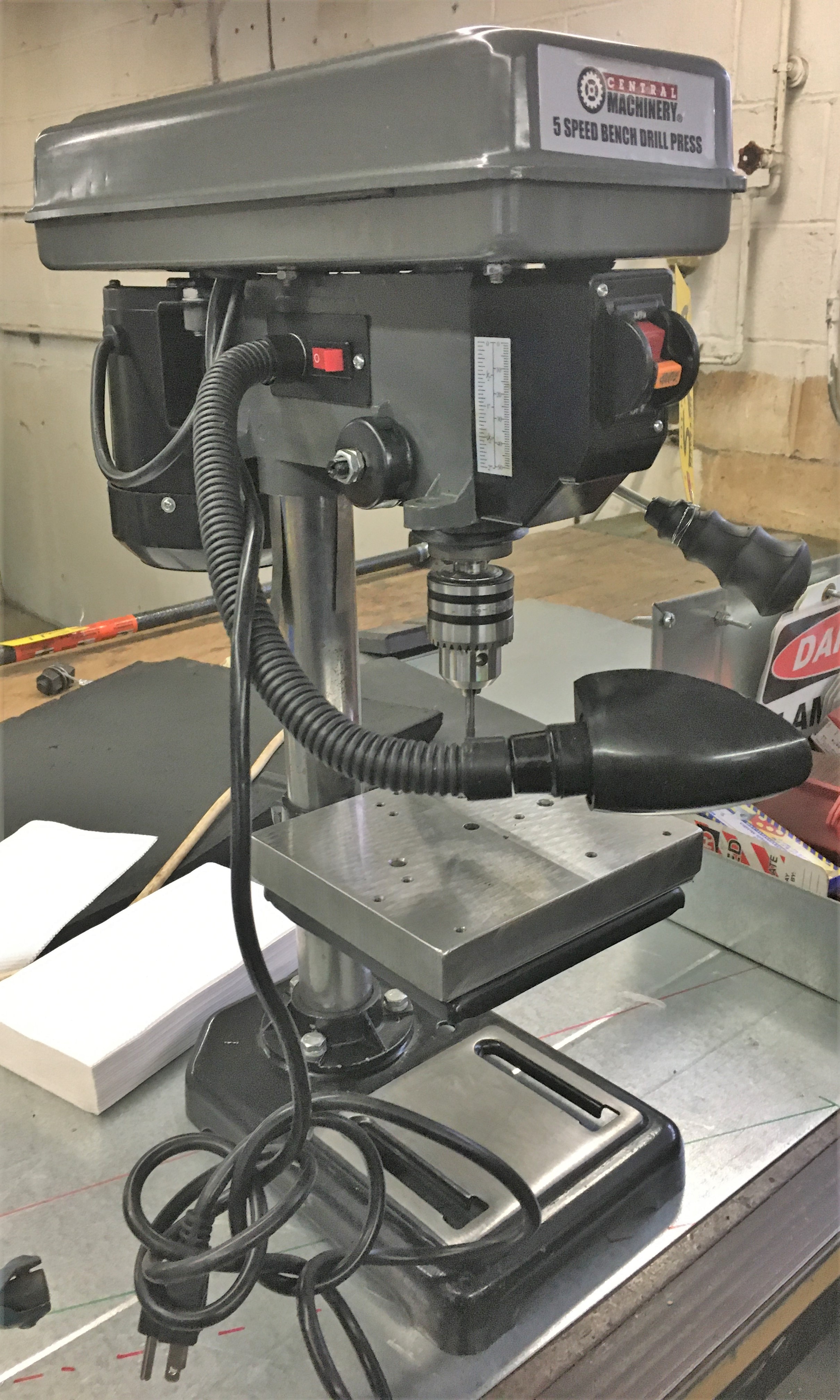 CENTRAL MACHINERY 5SPEED 8" BENCH TOP DRILL PRESS, 7603070 RPM, 2