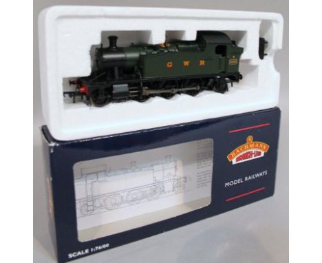 A Bachmann Branch Line OO gauge locomotive 32-135A Great Western Railways locomotive, 5cm high. (boxed)