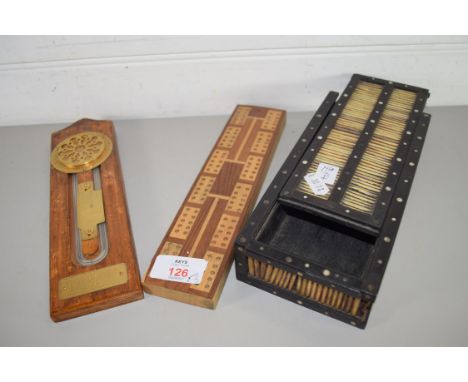 MIXED LOT: PORCUPINE QUILL BOX, SMALL CRIBBAGE BOARD AND A WALL MOUNTED FRENCH TOXIMETRE (3)