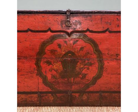 17TH CENTURY-STYLE TIBETAN PAINTED &amp; LACQUERED STORAGE TRUNK, decorated with a Buddhist jewel in a lotus flower within sh