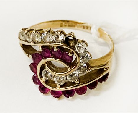 9CT GOLD &amp; RUBY RING SIZE P - 4 GRAMS APPROX  - AS FOUND 