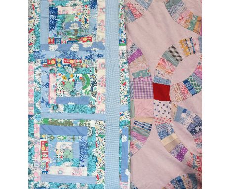 20th Century Pink Wedding Ring Pattern Patchwork Bedcover, with rings in a variety of floral, check, spotty and abstract desi
