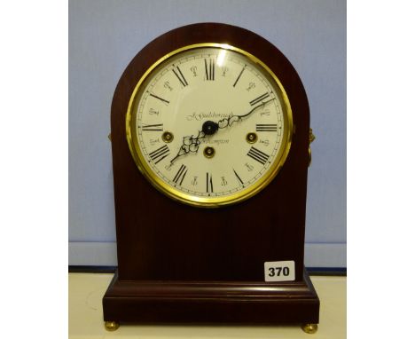 20TH CENTURY REPRODUCTION REGENCY STYLE MAHOGANY ARCH TOPPED MANTLE CLOCK 31CM HIGH 