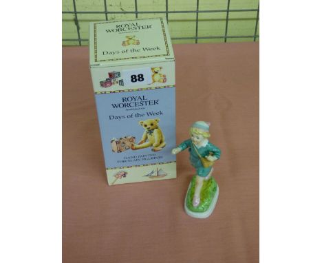 BOXED ROYAL WORCESTER 'THURSDAYS GIRL' DAYS OF THE WEEK IN BOX. 12.5CM 