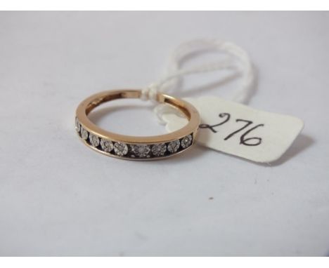 9ct fancy diamond half E/T ring, size M.      