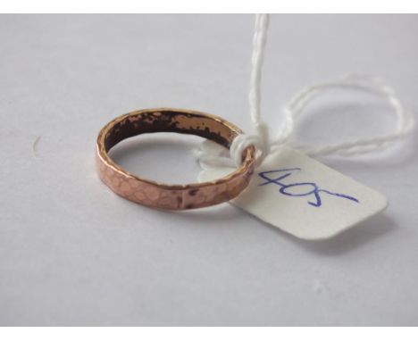 9ct rose gold wedding band approx size K  1.9g         